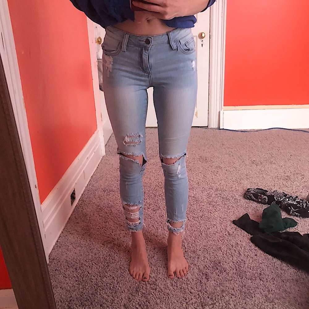 Distressed Light blue Cello Jeans Size 0